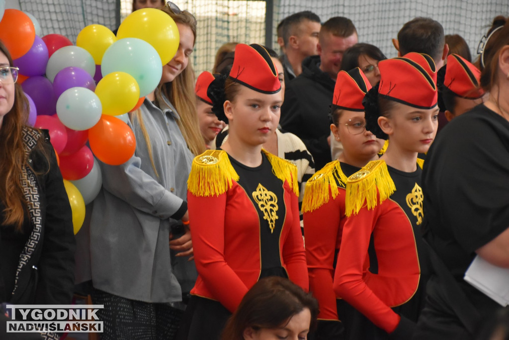 Mistrzostwa Polski mażoretek w Chmielowie