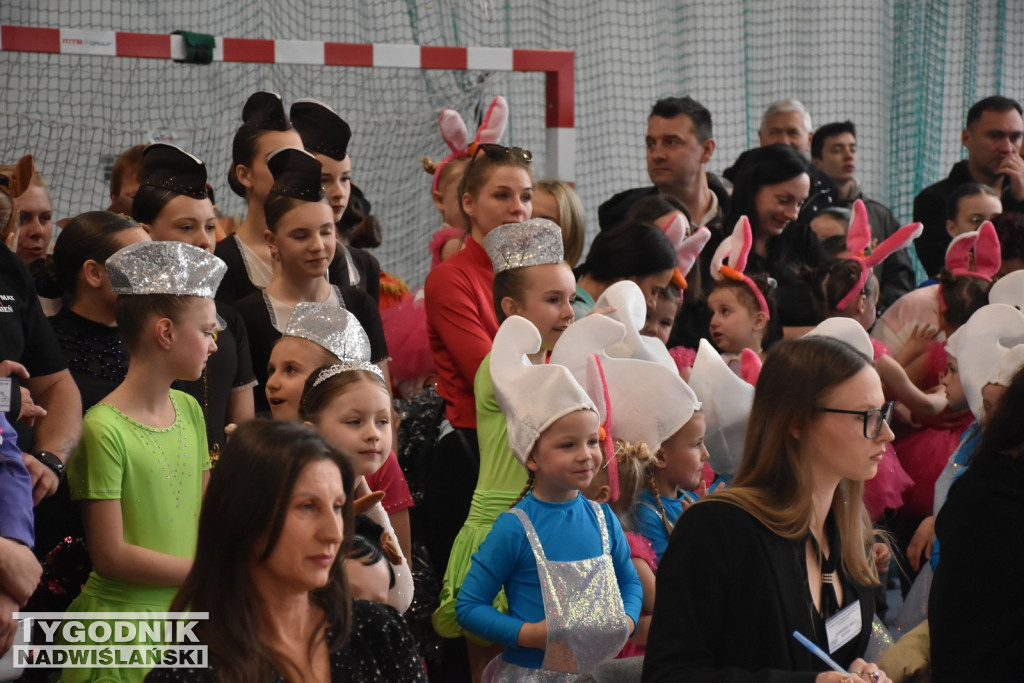 Mistrzostwa Polski mażoretek w Chmielowie