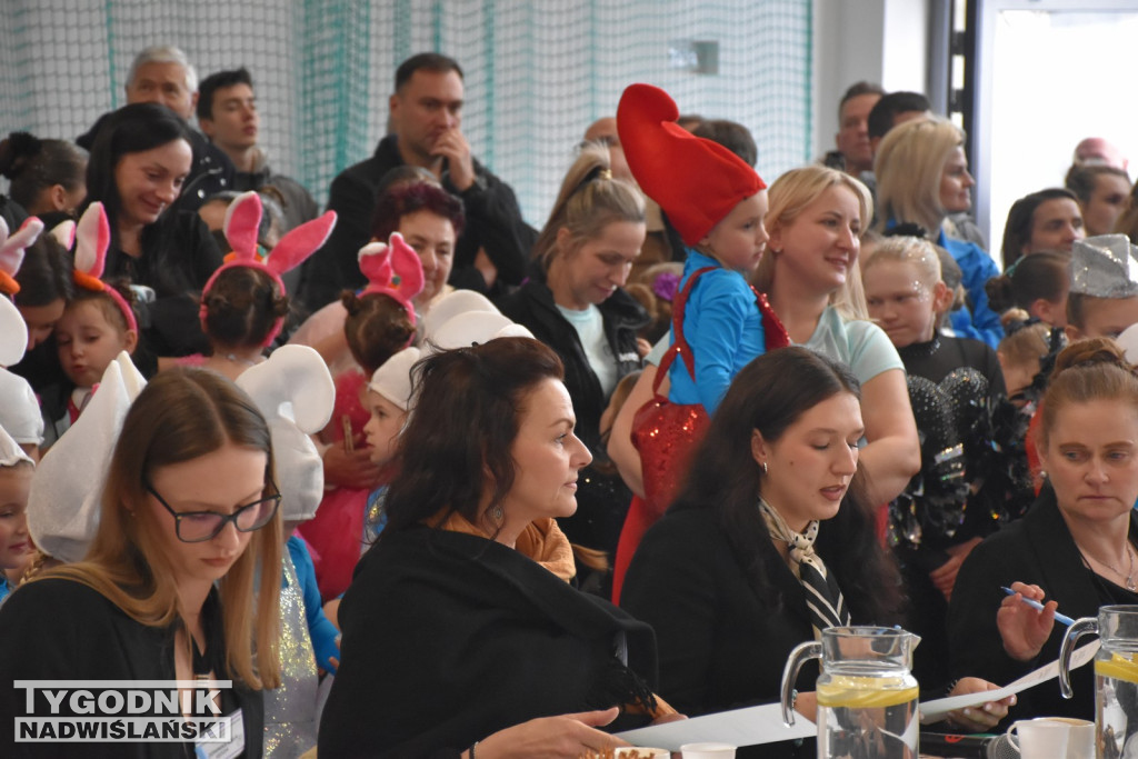 Mistrzostwa Polski mażoretek w Chmielowie