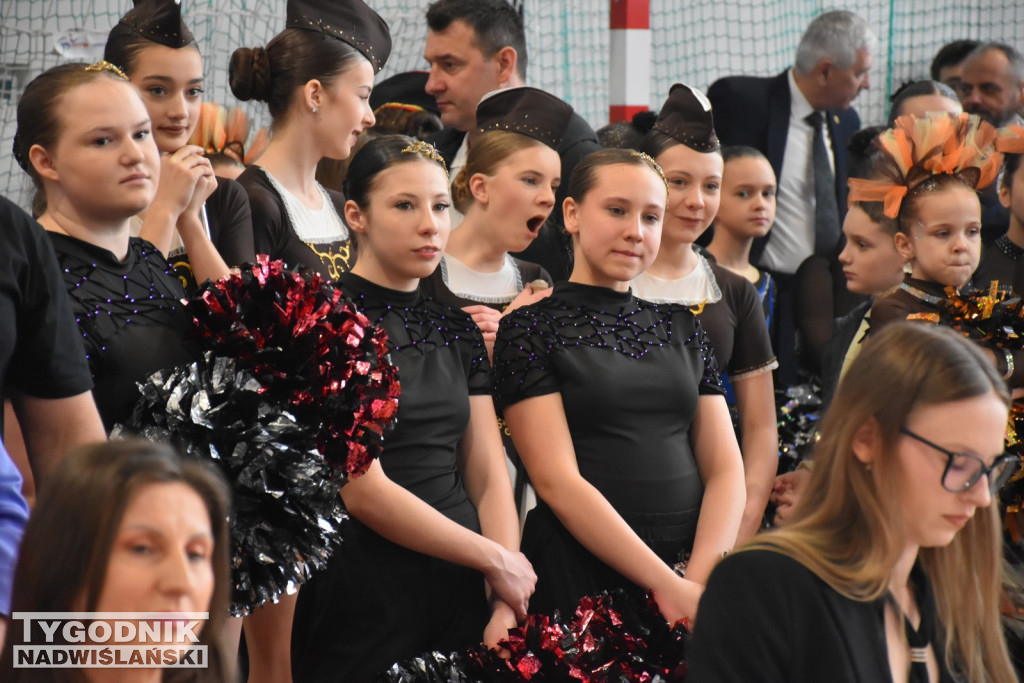 Mistrzostwa Polski mażoretek w Chmielowie
