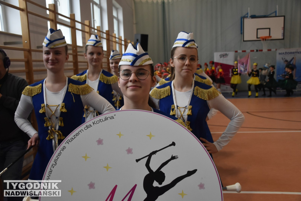 Mistrzostwa Polski mażoretek w Chmielowie