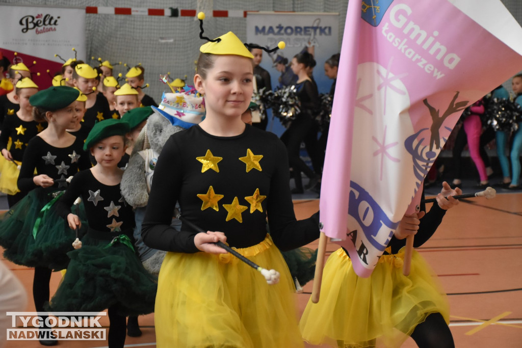 Mistrzostwa Polski mażoretek w Chmielowie