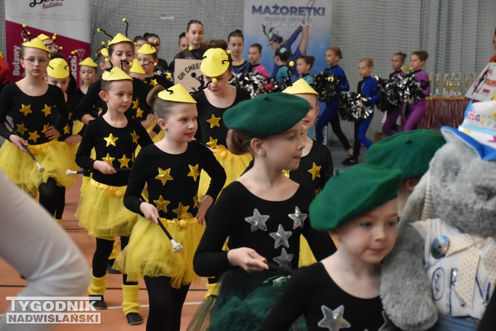 Mistrzostwa Polski mażoretek w Chmielowie