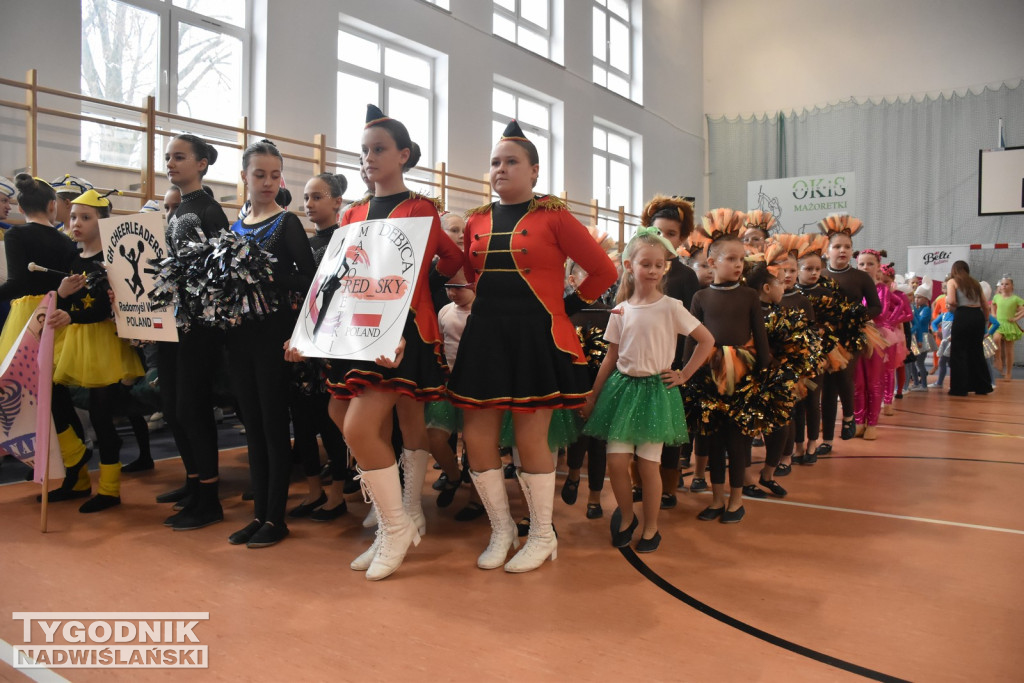 Mistrzostwa Polski mażoretek w Chmielowie