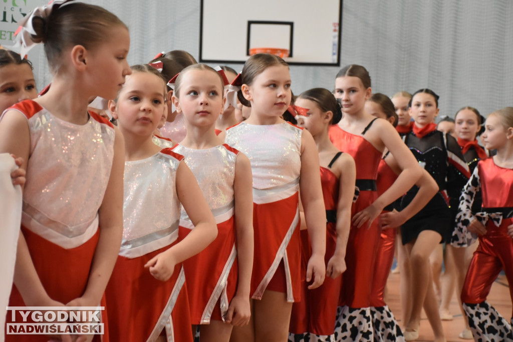 Mistrzostwa Polski mażoretek w Chmielowie