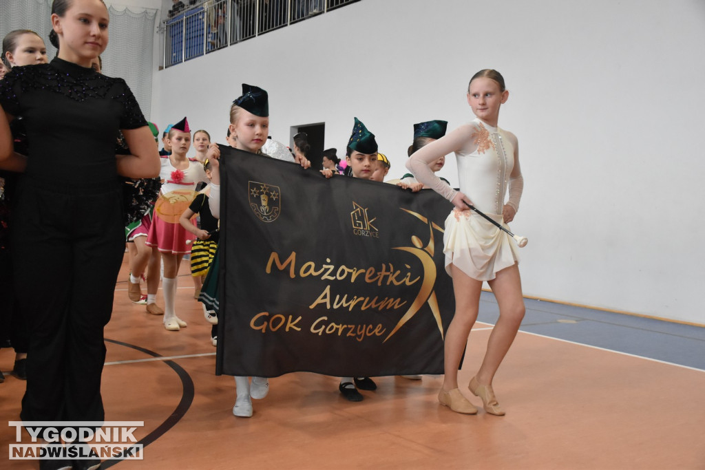 Mistrzostwa Polski mażoretek w Chmielowie