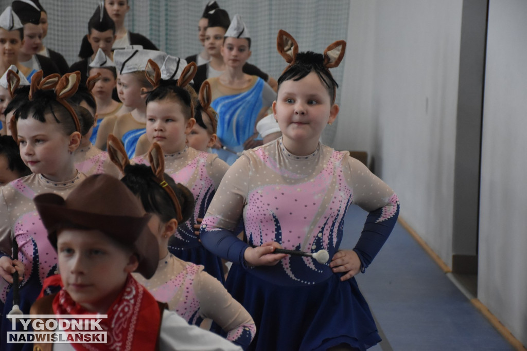 Mistrzostwa Polski mażoretek w Chmielowie