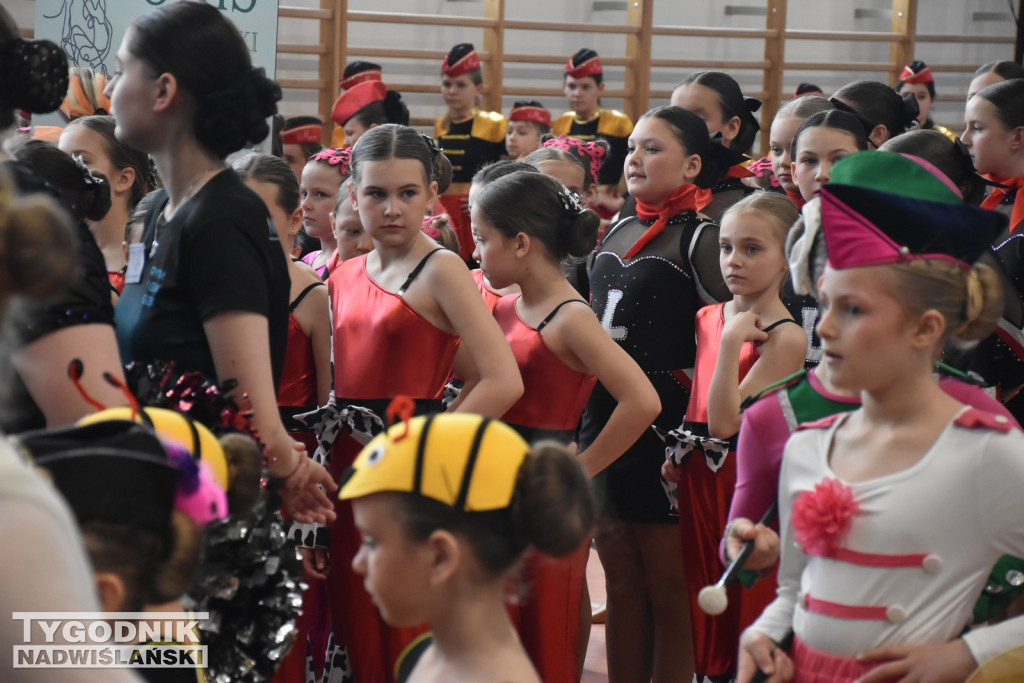 Mistrzostwa Polski mażoretek w Chmielowie