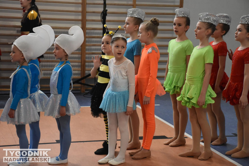 Mistrzostwa Polski mażoretek w Chmielowie