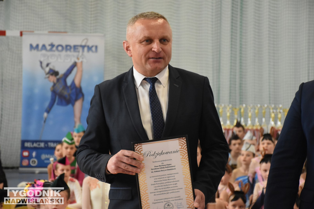 Mistrzostwa Polski mażoretek w Chmielowie