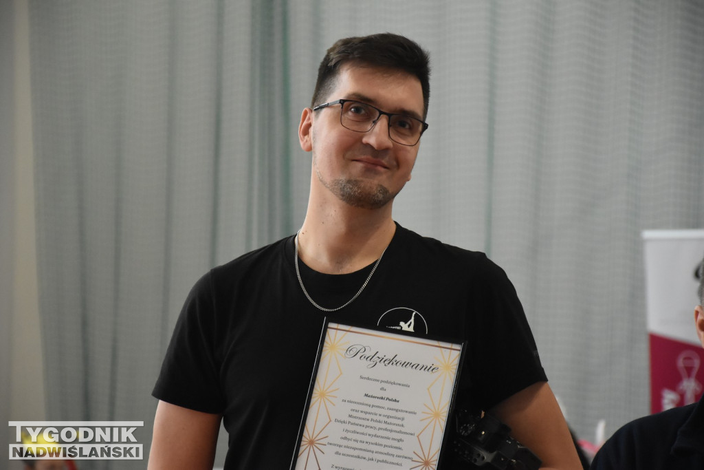 Mistrzostwa Polski mażoretek w Chmielowie