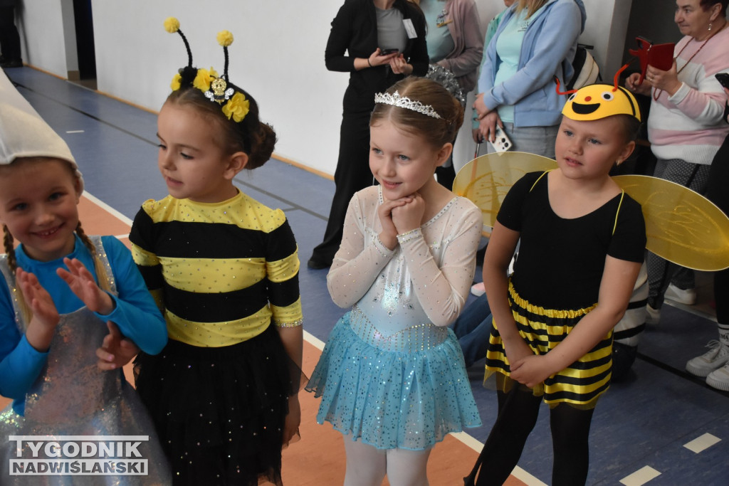 Mistrzostwa Polski mażoretek w Chmielowie