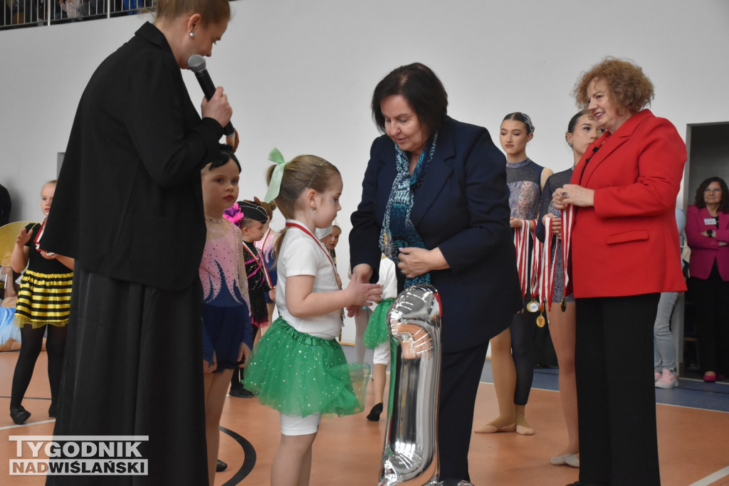 Mistrzostwa Polski mażoretek w Chmielowie