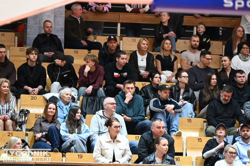 Kibice na meczu MKKS Siarka - AZS Politechnika Gdańska