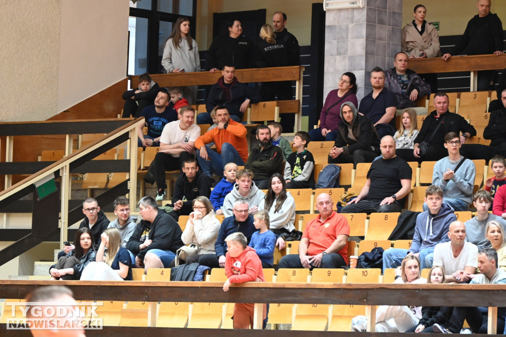 Kibice na meczu MKKS Siarka - AZS Politechnika Gdańska