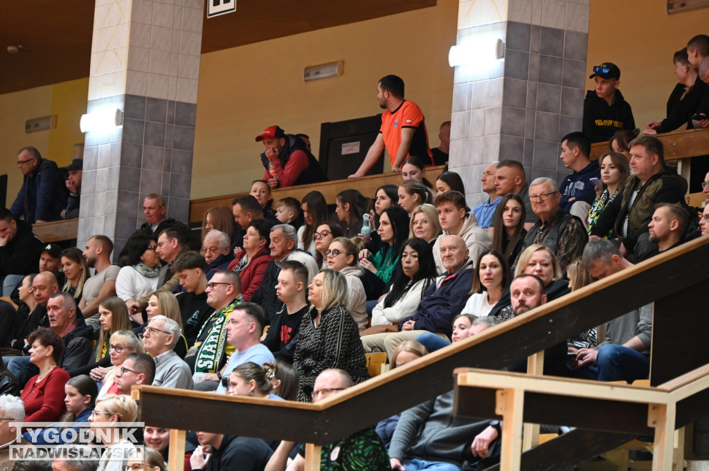 Kibice na meczu MKKS Siarka - AZS Politechnika Gdańska