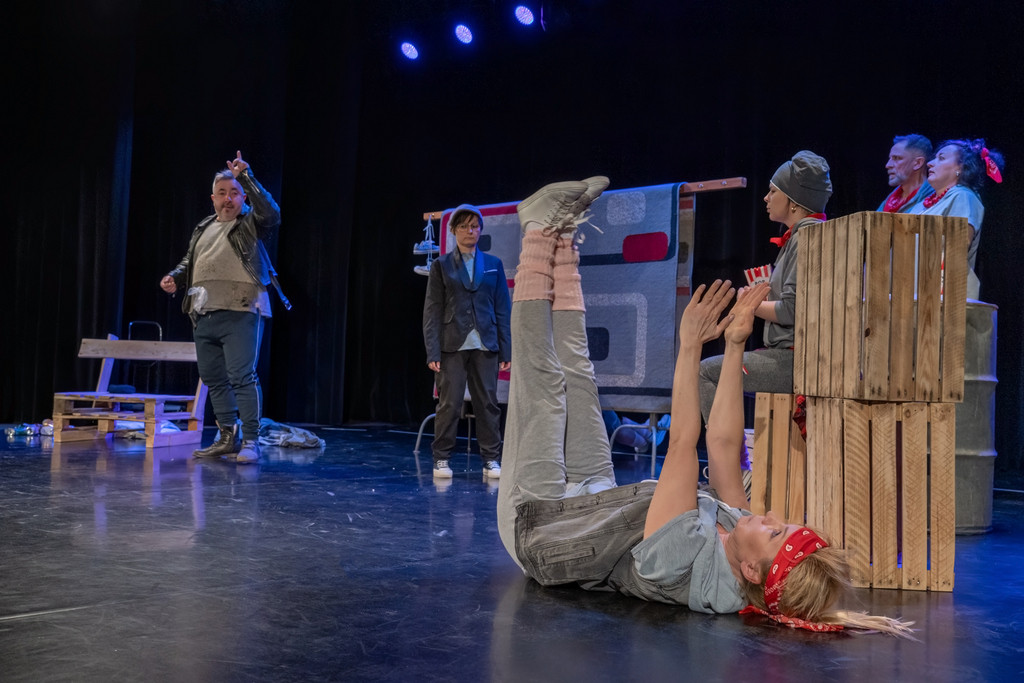 Premiera sztuki „Dziób w Dziób”