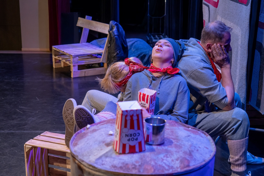 Premiera sztuki „Dziób w Dziób”