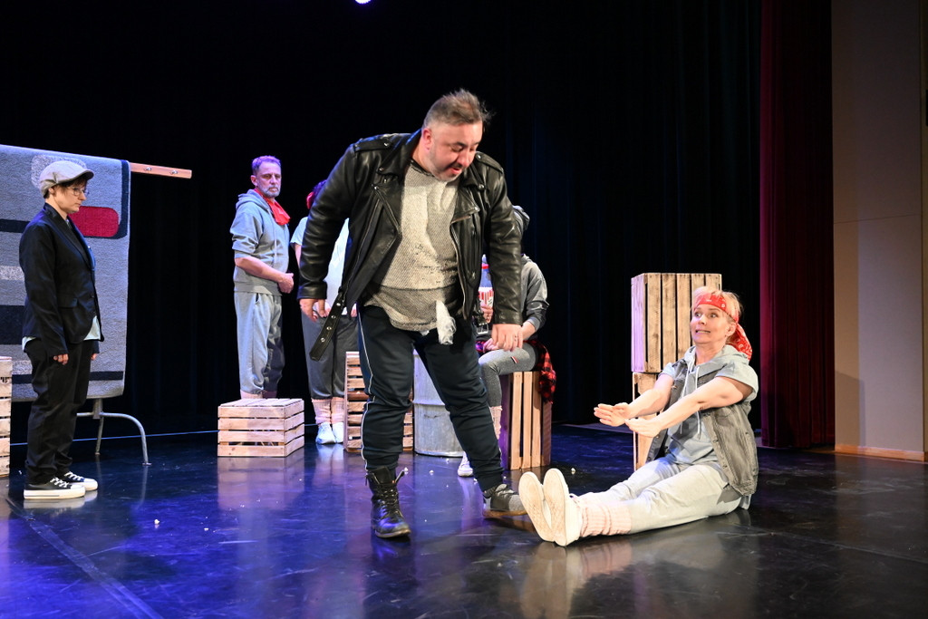 Premiera sztuki „Dziób w Dziób”