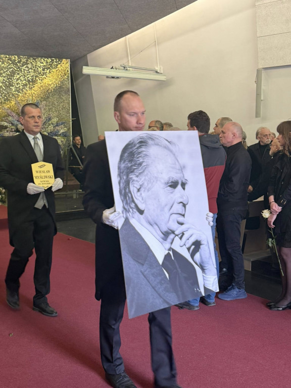 Pogrzeb Wiesława Myśliwskiego
