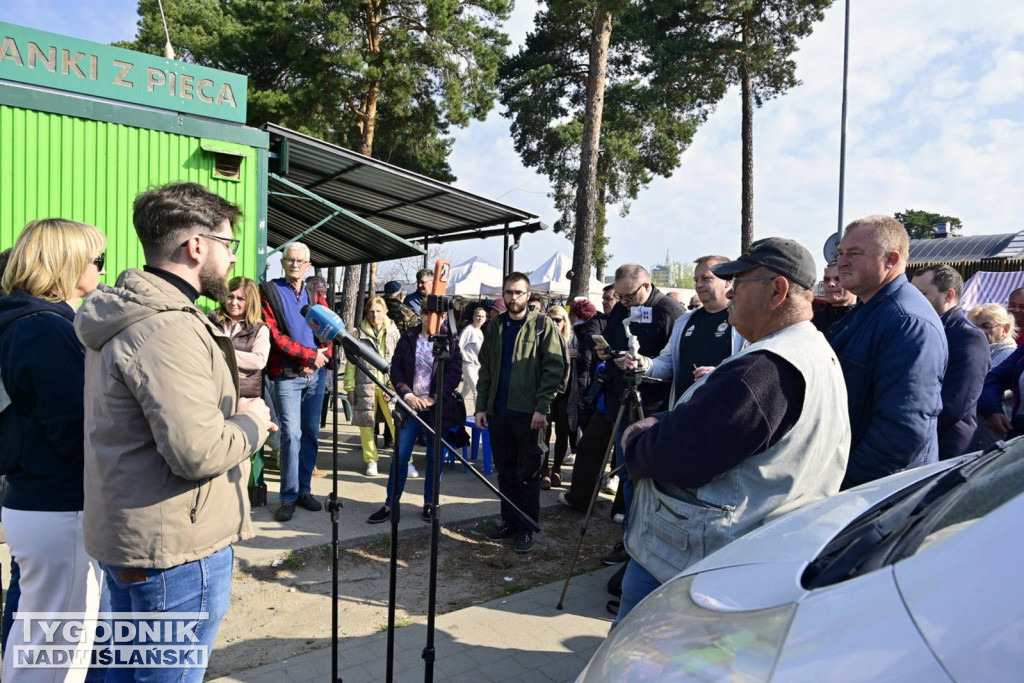 Spotkanie na targowisku w Stalowej Woli