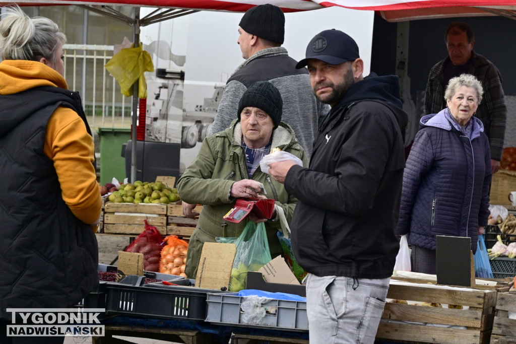 Spotkanie na targowisku w Stalowej Woli
