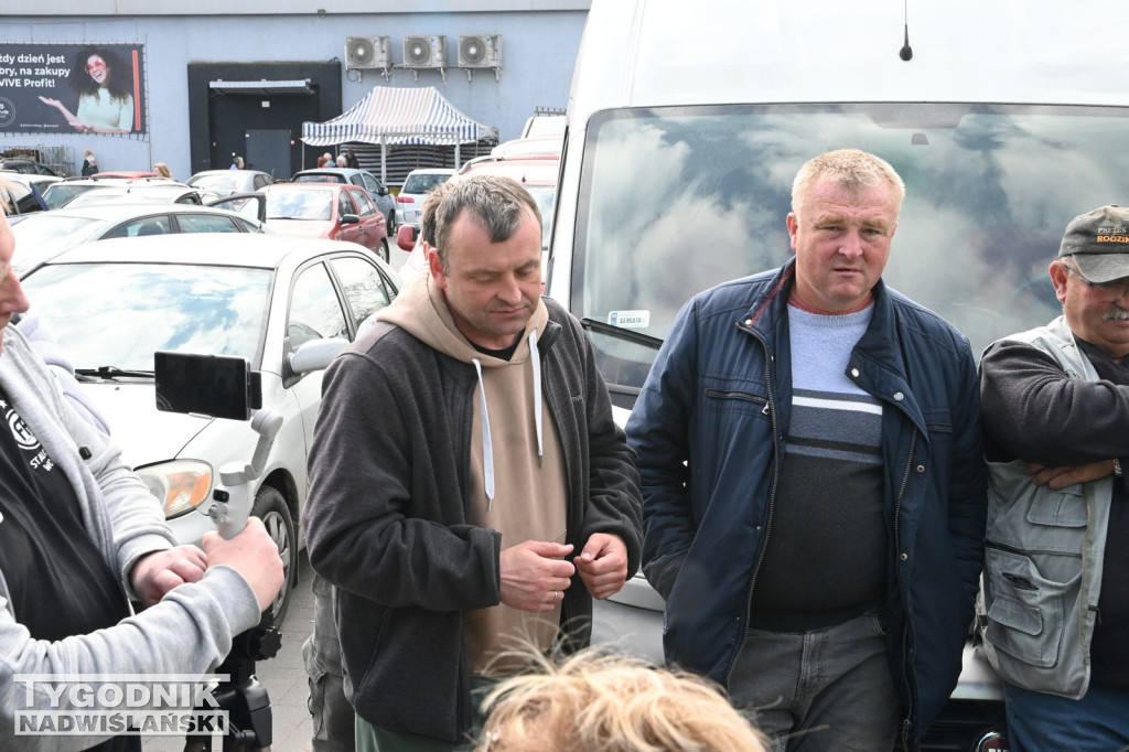 Spotkanie na targowisku w Stalowej Woli