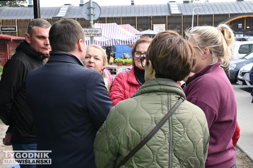 Spotkanie na targowisku w Stalowej Woli
