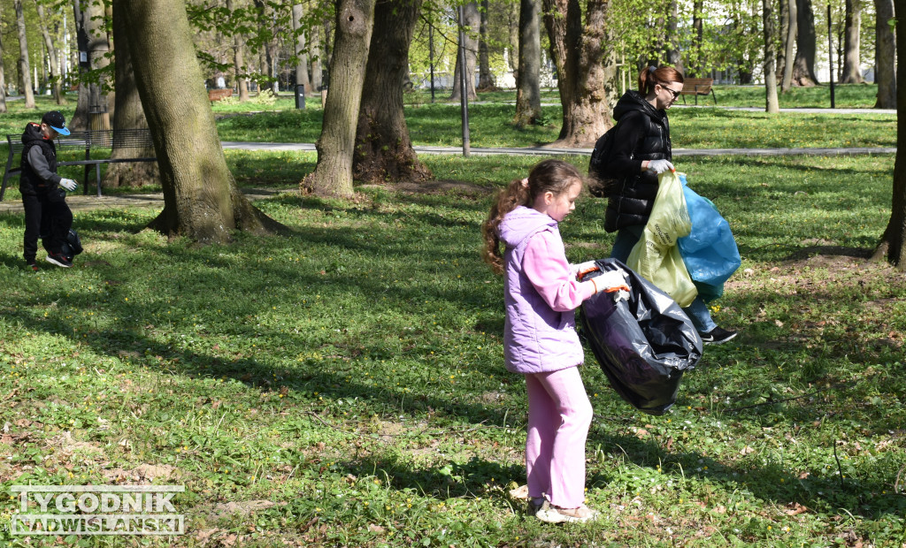 Akcja „Wspólnie sprzątaMY Sandomierz”