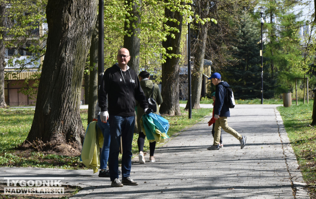 Akcja „Wspólnie sprzątaMY Sandomierz”