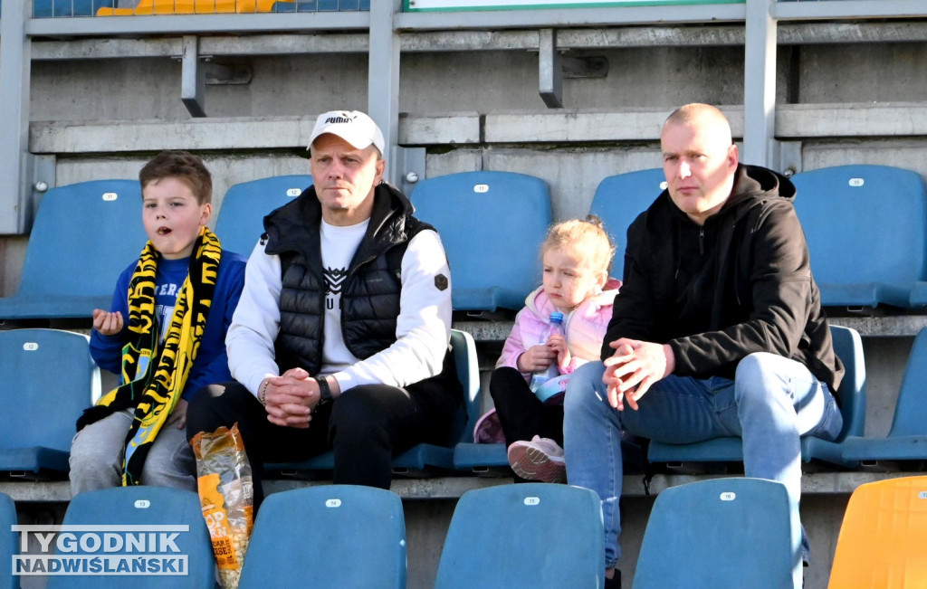 Zdjęcia kibiców mecz Siarka - Czarni