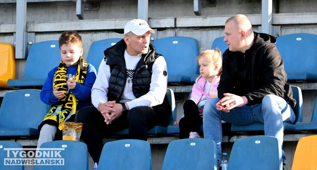 Zdjęcia kibiców mecz Siarka - Czarni