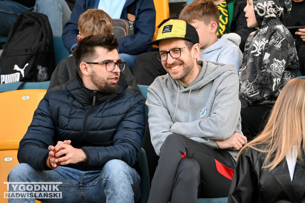 Zdjęcia kibiców mecz Siarka - Czarni