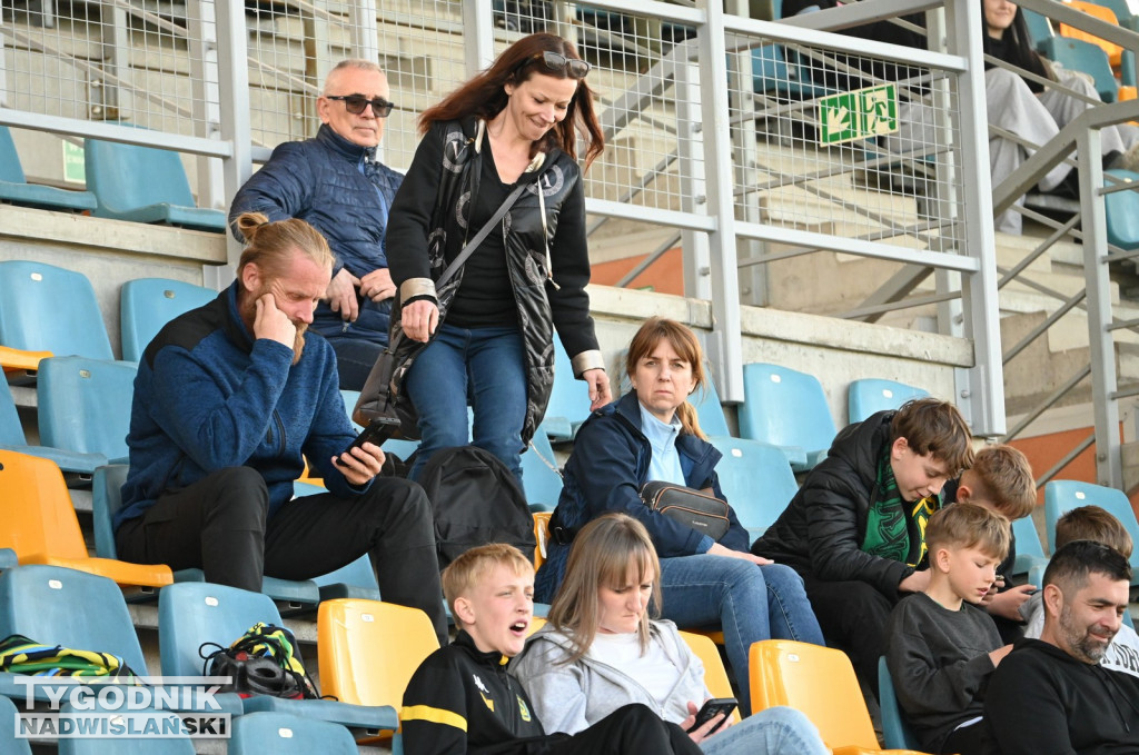 Zdjęcia kibiców mecz Siarka - Czarni