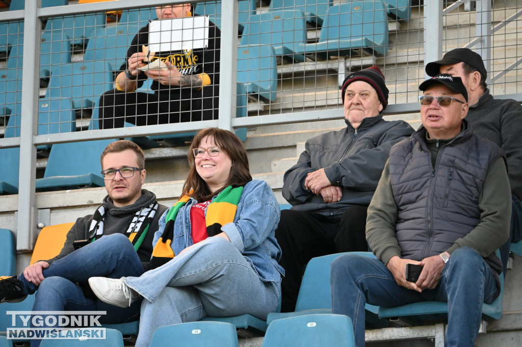 Zdjęcia kibiców mecz Siarka - Czarni