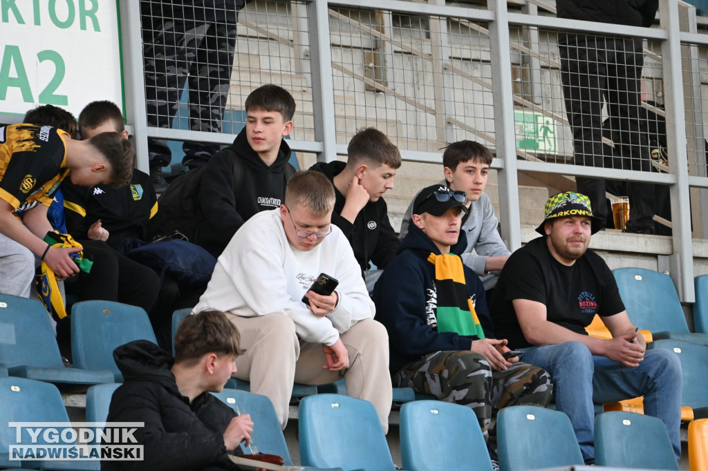 Zdjęcia kibiców mecz Siarka - Czarni