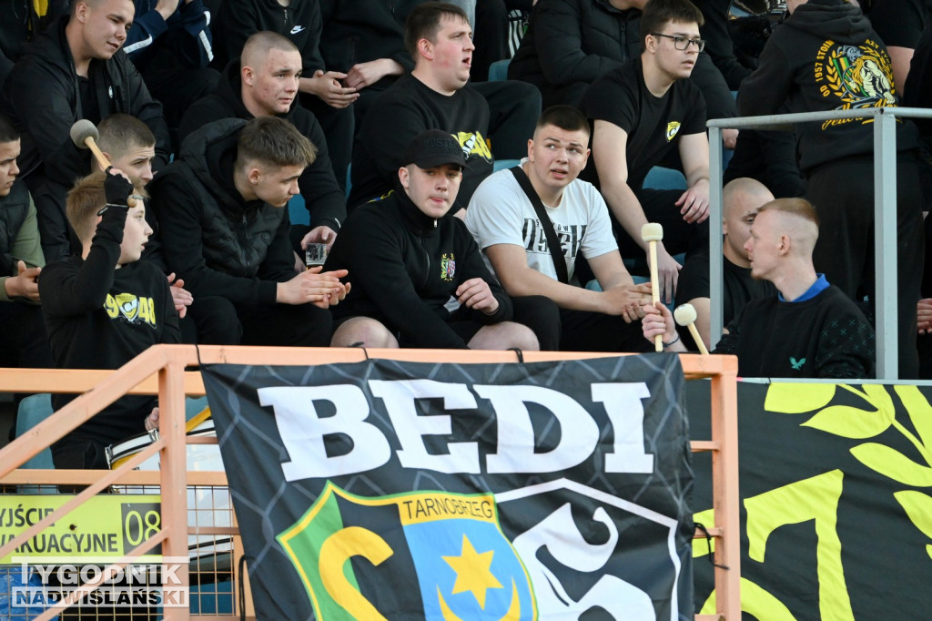 Zdjęcia kibiców mecz Siarka - Czarni