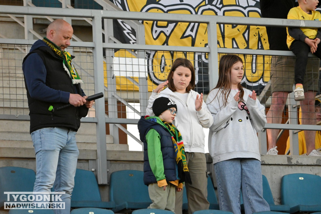 Zdjęcia kibiców mecz Siarka - Czarni