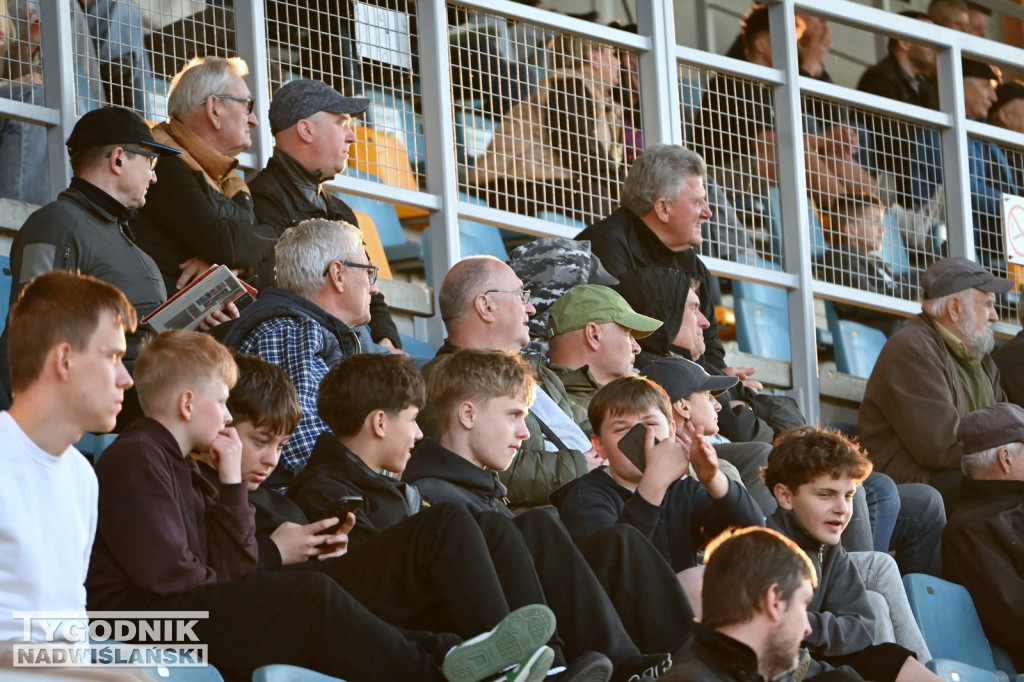 Zdjęcia kibiców mecz Siarka - Czarni