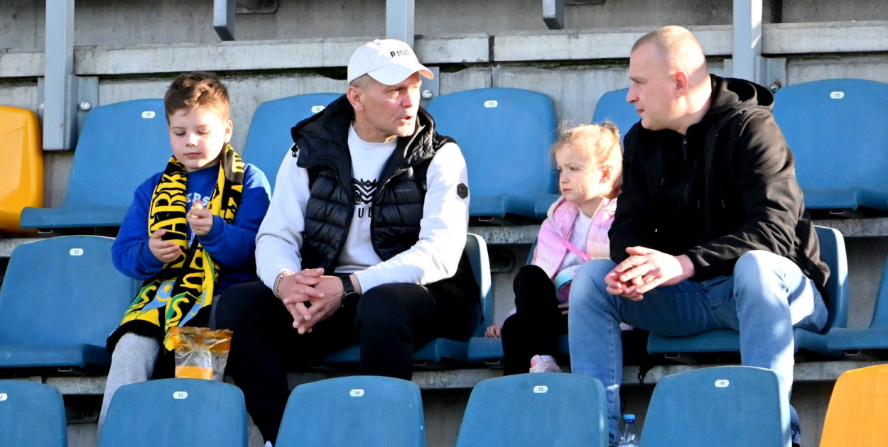 Zdjęcia kibiców mecz Siarka - Czarni