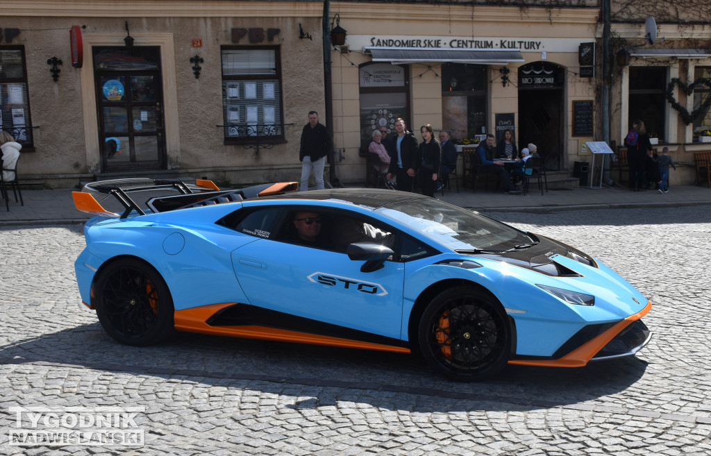 Piknik charytatywno-motoryzacyjny w Sandomierzu