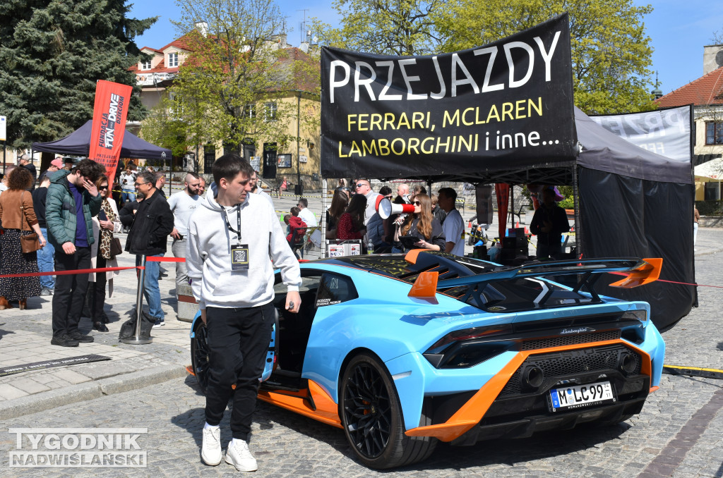 Piknik charytatywno-motoryzacyjny w Sandomierzu