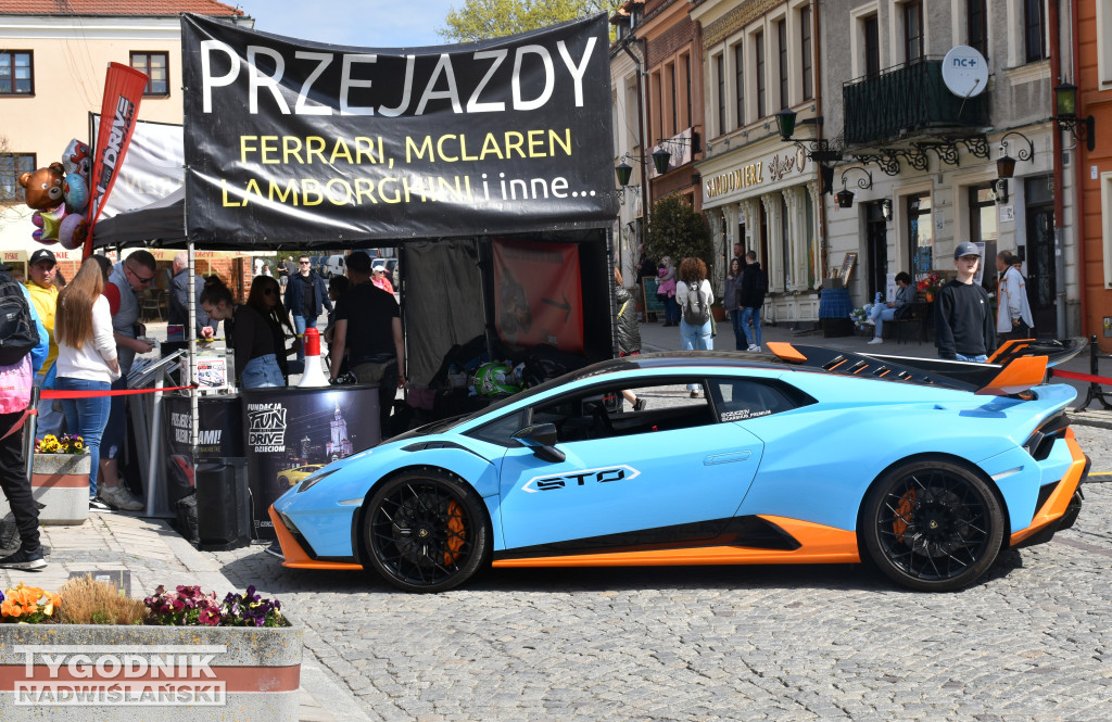 Piknik charytatywno-motoryzacyjny w Sandomierzu