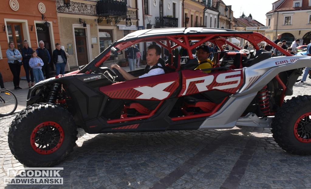 Piknik charytatywno-motoryzacyjny w Sandomierzu