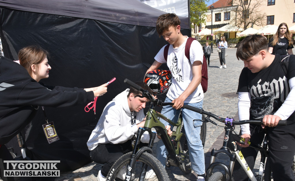 Piknik charytatywno-motoryzacyjny w Sandomierzu