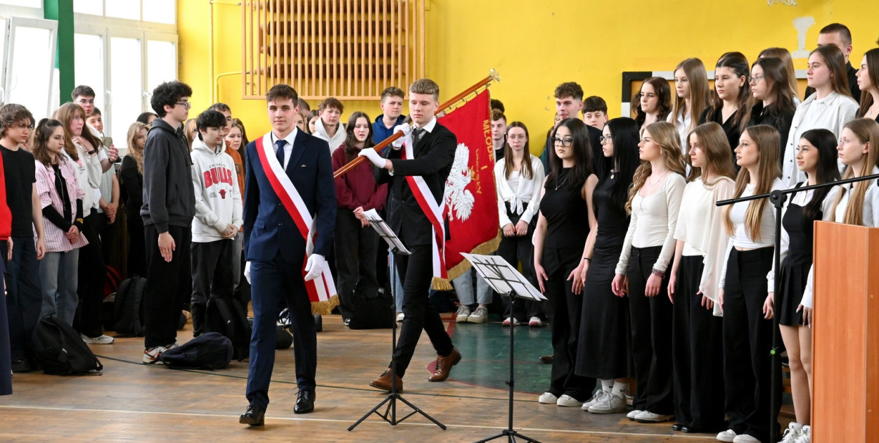 Pożegnanie maturzystów w tarnobrzeskim Rolniku