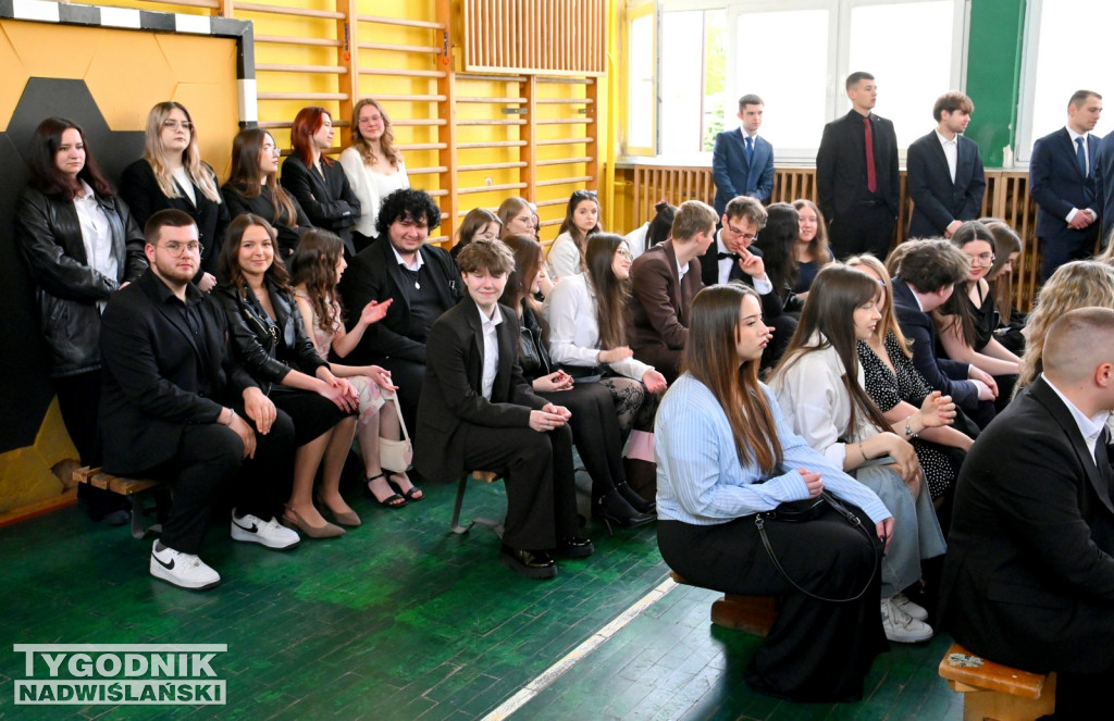 Pożegnanie maturzystów w tarnobrzeskim Rolniku