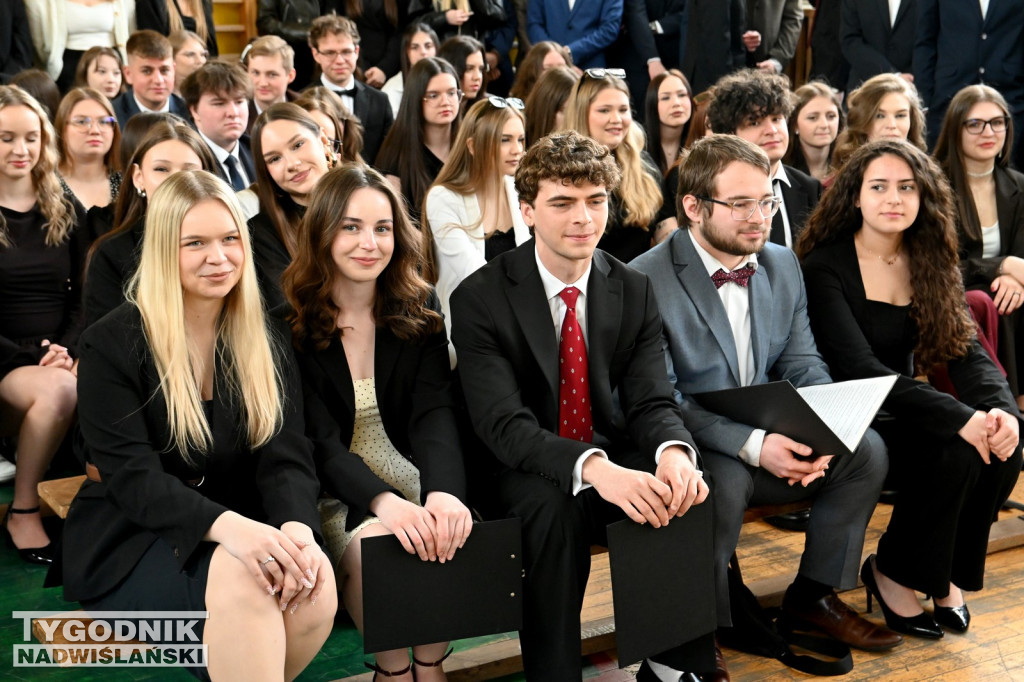 Pożegnanie maturzystów w tarnobrzeskim Rolniku