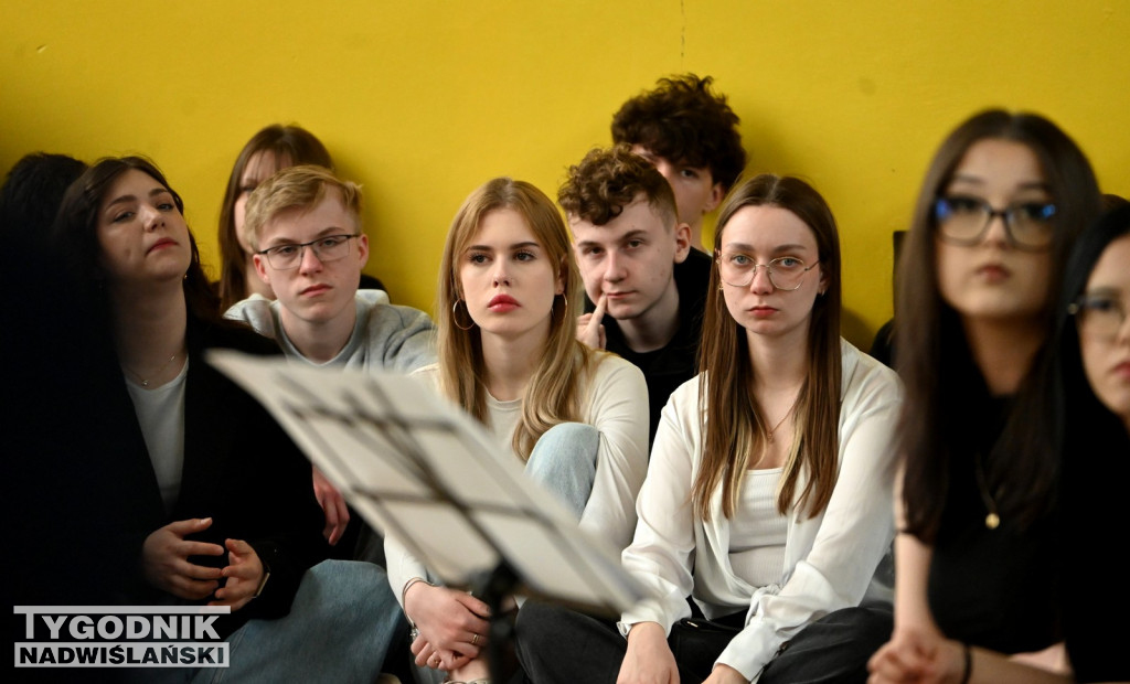 Pożegnanie maturzystów w tarnobrzeskim Rolniku