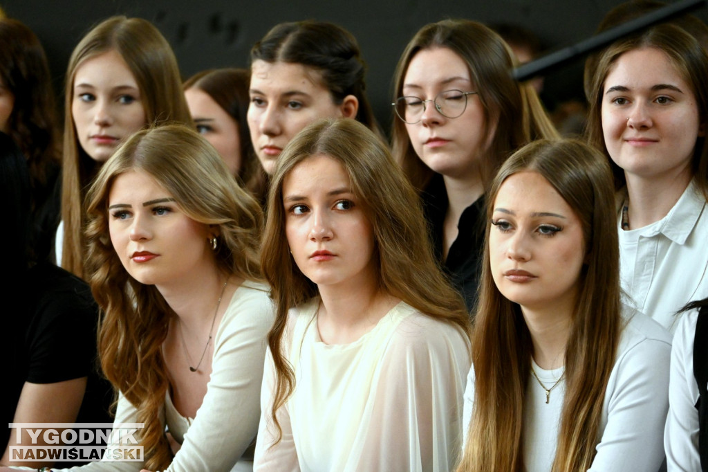 Pożegnanie maturzystów w tarnobrzeskim Rolniku